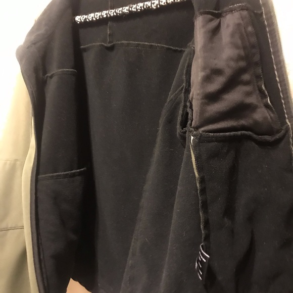 Winter coat size small - Picture 5 of 8